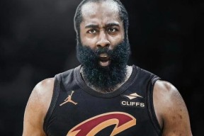 九游娱乐-关于字母哥巅峰对决，哈登与70激战FPX分钟，回归赛场胜负难料！的信息