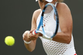 九游体育- 穆古鲁扎气质 